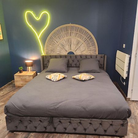 Loveroom Pau Exterior photo